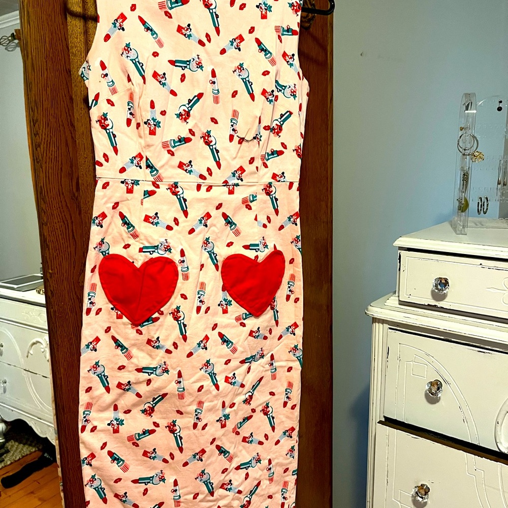 Dress with lipstick designs super cute